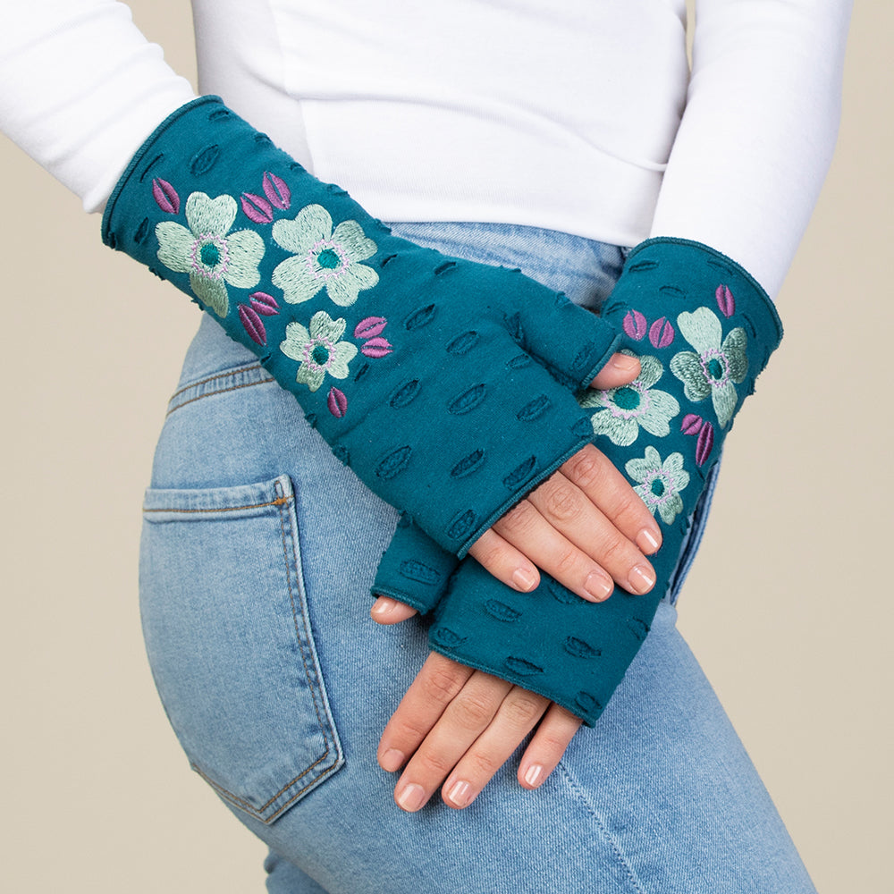 Dogwood Fleece Glove